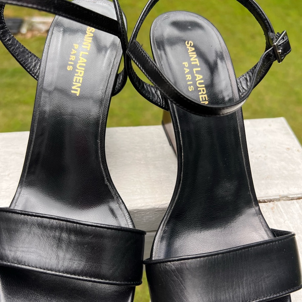 SAINT LAURENT BLACK LEATHER SANDALS (CERTIFICATE OF AUTHENTICITY INCLUDED)